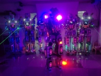Costumes de robot à éclairage LED Couleur magique Costume mécanique Accessoires pour fêtes et événements