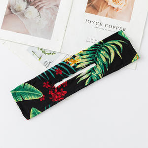 Diadema rizadora de pelo para mujer, rodillo para hacer moños, lazo para mujer, oreja de conejo, accesorios mágicos para el <span class=keywords><strong>peinado</strong></span>, herramienta para horquilla - Product Image 6