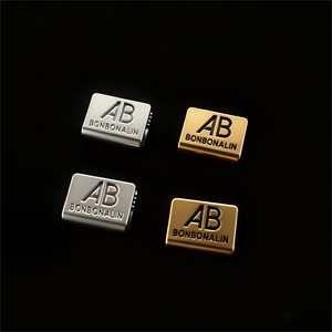 Luxus Metall Etiketten clip Graviert Benutzer definierte Marke Name Metall Schwanz <span class=keywords><strong>Tag</strong></span> für Handtaschen - Product Image 2