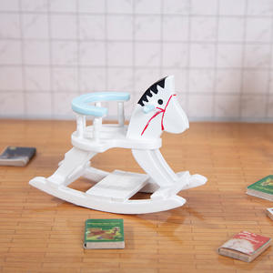 Mini 1:12 jouet de bricolage en bois décorations de chambre d'enfants accessoires de meubles de maison de poupée et cheval à bascule pour le plaisir de poche! - Product Image 3