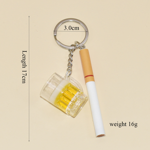 Porte-clés Charme de Sac pour Femme en Forme de <span class=keywords><strong>Tasse</strong></span> de Bière Jaune au Design Mignon avec Cigarette – Prix de Gros - Product Image 2