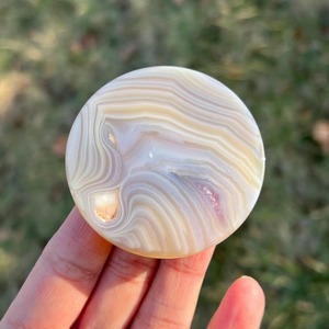 Vente en gros de cristaux de guérison, agate rayée naturelle, tranche ronde, pour la décoration de la maison et les cadeaux - Product Image 2