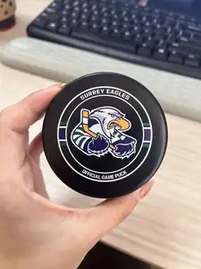 Beliebte benutzer definierte Logo Gummi Eishockey Puck