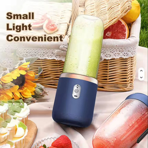 เครื่องปั่นน้ำผลไม้แบบพกพา ชาร์จไฟผ่าน USB ใบมีดสแตนเลส ความจุ 1.5 ลิตร - Product Image 3