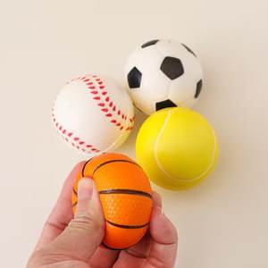 مجموعة من 4 كرات صامتة عالية المرونة من البولي يوريثين، كرات رغوية صغيرة صلبة للعب كرة السلة والبيسبول والتنس وكرة القدم - Product Image 3