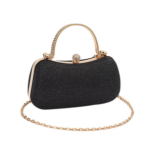 Bolso bandolera de hombro con cadena dorada a la moda, bolso cuadrado pequeño, bolso de banquete de mano único con cierre de cremallera, forro de poliéster - Product Image 5