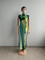 Robe longue légère et ajustée avec ceinture froissée, grande taille, pour femmes adultes, collection 2026, vente chaude du fabricant d'origine, avec foulard assorti