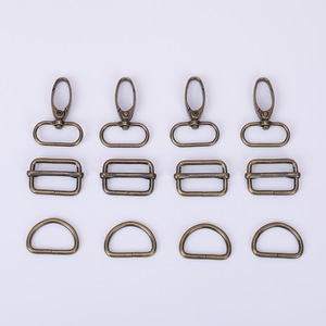 Boucle carrée en bronze réglable, quincaillerie métallique pour sacs et accessoires - Product Image 2