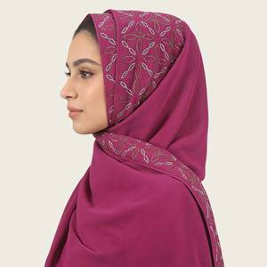 Nouveau Hijab Imprimé Tendance pour Femmes Musulmanes, Écharpe Chaude en Jersey Liquide, Voile de Tête en Gaze, Style Ethnique Meracchi - Product Image 4