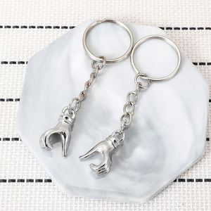 Nouveauté transfrontalière Porte-clés en métal en forme de cœur à aspiration magnétique 8654 Alliage de zinc Porte-clés de couple Saint-Valentin Chinois - Product Image 2