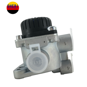 China Buena calidad 1360613 Válvula de relé Piezas del sistema de aire comprimido Uso para piezas de repuesto de camiones Daf - Product Image 1