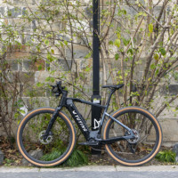 Vélo de gravier électrique en fibre de carbone, moteur central Bafang M820 250W, batterie 15Ah, frein à disque hydraulique 12 vitesses, 700C *45C