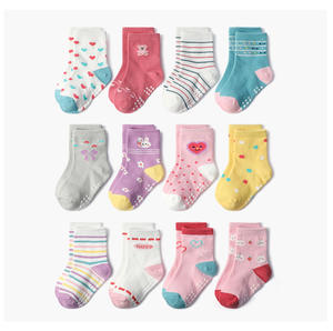 Usine bas quantité minimale de commande couleur et <span class=keywords><strong>taille</strong></span> personnalisées hiver épais bébé intérieur anti-dérapant mignon marche chaussettes de sol avec des prix bon marché - Product Image 2