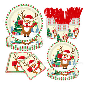 Kit de fournitures de fête jetables pour Noël : assiettes, gobelets, serviettes et couverts en papier pour les fêtes de fin d'année - Product Image 1