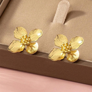 Eleganti Orecchini a Perno Floreali Stile Francese Chic Gioielli Moda Donna Regalo per Uso Quotidiano - Product Image 1