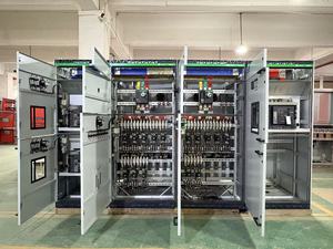 แผงจ่ายไฟฟ้าแรงต่ำ Schneider BlokSeT แบบรวมส่วนรับและส่ง สำหรับอุตสาหกรรมหนัก - Product Image 3