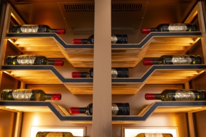 Armoire à vin de luxe avec porte en verre, réfrigérateur vertical de grande taille, vitrine de haute qualité, personnalisable - Product Image 3