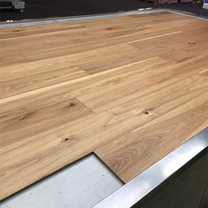 Piso de Madera Sólida de Instalación Rápida, Resistente al Envejecimiento, Fácil de Limpiar, Piso de Madera de Nogal Engenereado al por Mayor - Product Image 1