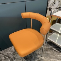 Chaise de salle à manger contemporaine en acier inoxydable au design incurvé élégant, pour usage commercial, extérieur, style ferme, chambre et restaurant