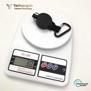 Llavero retráctil con gancho de mosquetón, accesorio de plástico negro para exteriores, para acampar, senderismo, todas las estaciones, 1 unidad - Product Image 2