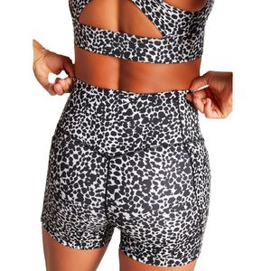 Shorts de yoga tendance, logo personnalisé en gros, shorts de yoga pour femmes, leggings confortables à taille haute, shorts de yoga pour femmes - Product Image 4