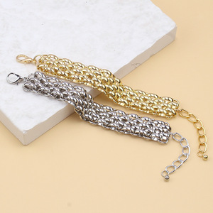 Pulsera de Cadena Gruesa Dorada, Aleación de Zinc, Diseño Geométrico, Joyería de Moda Unisex - Product Image 2