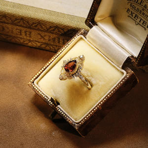 Palazzo splendente della regina del partito Senior che ripristina le antiche pietre preziose <span class=keywords><strong>anello</strong></span> da dito <span class=keywords><strong>di</strong></span> lusso gocce d'acqua <span class=keywords><strong>anello</strong></span> <span class=keywords><strong>rosso</strong></span> <span class=keywords><strong>granato</strong></span> - Product Image 3