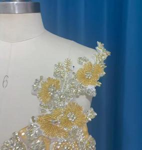 2025 Châu Phi Sang Trọng Tùy Chỉnh Đính Cườm Vàng Ren Nàng Tiên Cá Váy Cưới Handmade Arabic Ngọc Trai & Sequins Sexy Flare Train Bridal Gown - Product Image 6