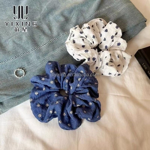 Vente en gros, faible MOQ, accessoires capillaires de <span class=keywords><strong>cheerleading</strong></span> professionnels pour compétitions et événements d'équipes, faits main en tissu doux de qualité <span class=keywords><strong>boutique</strong></span> - Product Image 6