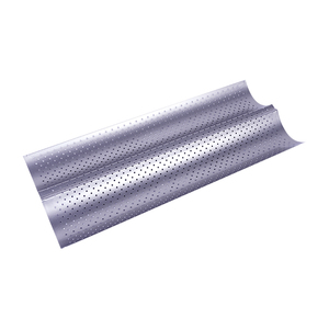 Plaque de cuisson baguette en acier au carbone de 0,5 mm avec design perforé, revêtement antiadhésif, écologique, compatible four et lave-vaisselle - Product Image 3