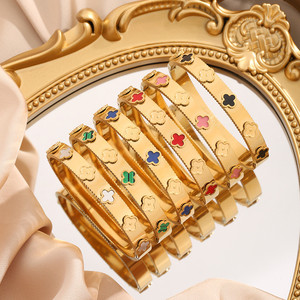 Bracelet tendance vintage pour femmes avec bracelet en acier inoxydable plaqué or 18 carats imperméable à l'eau, trèfle à fleurs <span class=keywords><strong>turquoise</strong></span> - Product Image 2