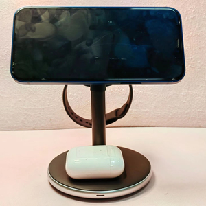 Station de recharge sans fil 3 en 1 pour plusieurs appareils Support de recharge sans fil pour la série iPhone pour téléphone portable - Product Image 1