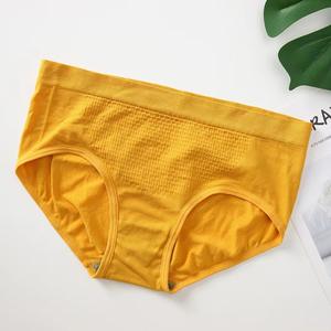 Calzoncillos de cintura media para mujer, nueva moda, ropa interior suave transpirable para todos los días, diseño de levantamiento de cadera, bragas sin costuras para todos los días - Product Image 3