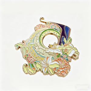 Pin de Solapa Personalizado con Diseño del Símbolo de Grecia, Sin Pedido Mínimo, Esmalte Suave, Metal Bañado en Oro - Product Image 2