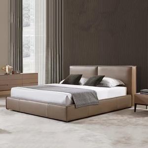 เตียงหุ้มหนัง WESOME ระดับไฮเอนด์ สไตล์อิตาเลียนหรูหรา ขนาดคิงไซส์และควีนไซส์ โครงเตียงดีไซน์ใหม่ยอดนิยม ทำจากไม้เนื้อแข็ง - Product Image 1