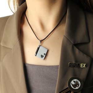 Collar con Colgante de <span class=keywords><strong>Libro</strong></span> <span class=keywords><strong>Abierto</strong></span> con Corazón Grabado Personalizado, Diseño Creativo Más Reciente, Acero Inoxidable 316, Joyerí<span class=keywords><strong>a</strong></span> Personalizada, Resistente al Agua - Product Image 2