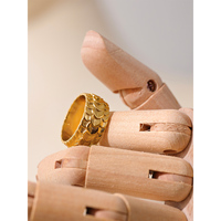 JINYOU Vintage breite Metall waage Edelstahl Gold Farbe wasserdichter Charm Ring für Frauen Statement Modeschmuck Neu
