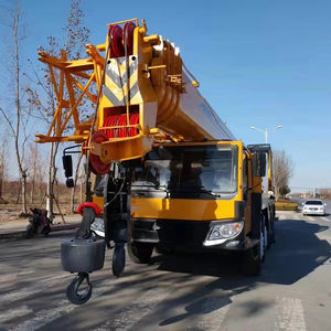 Grúa de camión usada Qy100v 95% nueva, marca XC, con pluma telescópica hidráulica, cabrestante RC, grúa móvil para camión. - Product Image 1