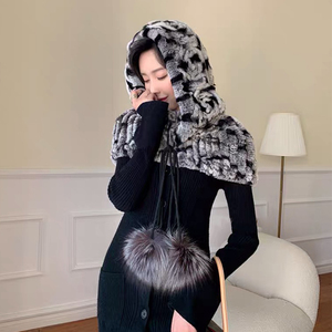 Poncho en fourrure de lapin Rex véritable pour femmes, capuche châle tissée en tricot avec capes élastiques, étoles et pompons de <span class=keywords><strong>renard</strong></span> pour l'hiver - Product Image 4