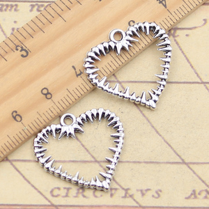 Fascini di modo d'argento antico di colore della lega di fascini del pendente spine cuore brambolo per monili che fanno 24x24MM - Product Image 2