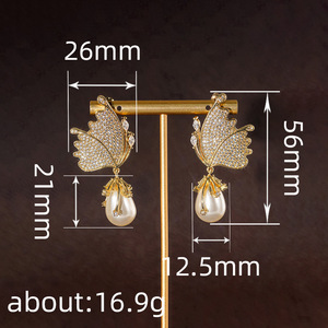 Orecchini Pendenti a Farfalla con Perle Simulate e Zirconi per Donne, Gioielli Eleganti da Festa alla Moda - Product Image 4