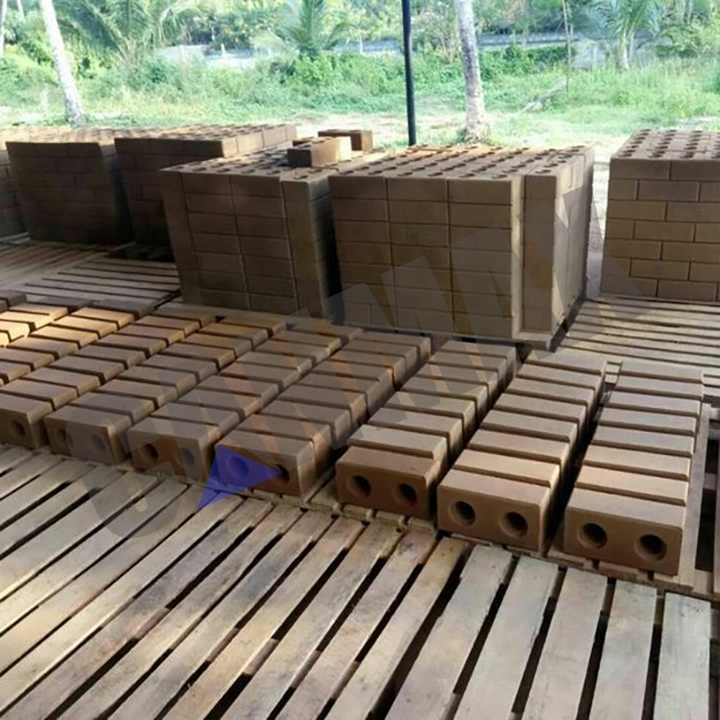 Construction Mud Block Interlock Bricks House Construction