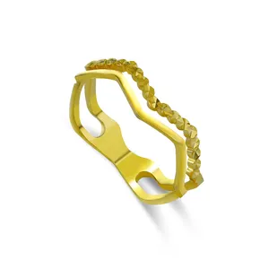 सुरुचिपूर्ण डिजाइन 18K सोने के वातावरण और भावना एक आकार के लिए पुरुषों के फैशन लक्जरी अंगूठी Circonia वेलेंटाइन दिन उपहार