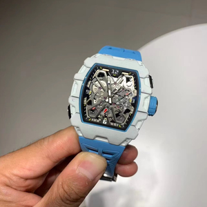 Montre de plongée mécanique automatique classique pour homme, boîtier en fibre de carbone, verre saphir, bracelet en silicone de 19 mm, résistance à l'eau de 30 m - Product Image 3