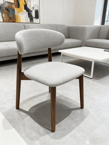 Silla <span class=keywords><strong>de</strong></span> Comedor Duradera <span class=keywords><strong>de</strong></span> Madera Maciza con Reposabrazos y Tapicería <span class=keywords><strong>de</strong></span> Terciopelo para Uso en Hogares, Salas <span class=keywords><strong>de</strong></span> Estar, Restaurantes y Cafeterías - Product Image 1