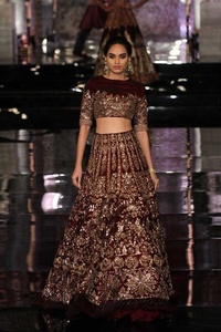การออกแบบที่หรูหราของ-Koti กับ Lehenga ชุดที่มีการตกแต่งที่สวยงามในงานหินลูกปัดแก้วคริสตัลสำหรับงานแต่งงาน = 2021 - Product Image 2