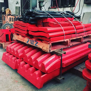 อะไหล่เครื่องบดเหล็กแมงกานีสสูง LT120 C120 แผ่นกราม MM0585542 MM0588174 ประเภทการผลิตแบบหล่อ - Product Image 4