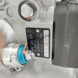 Nouvelle <span class=keywords><strong>pompe</strong></span> d'injection de carburant Diesel de haute qualité 3960902 0460424326 matériau en aluminium pour Cumins 4B B3.9 4BT - Product Image 3