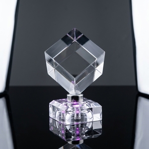 <span class=keywords><strong>Cubo</strong></span> de <span class=keywords><strong>Rubik</strong></span> de Cristal de Primera Calidad con Diseño de <span class=keywords><strong>Cubo</strong></span>, Tallado con Láser, para Recuerdo y Decoración del Hogar - Product Image 2