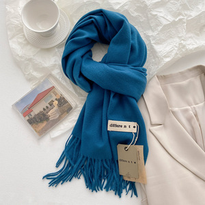 Autunno morbido per la pelle spessa e caldo in tinta unita imitazione scialli di Cashmere nappe eleganti sciarpe di Pashmina invernali da <span class=keywords><strong>donna</strong></span> - Product Image 4
